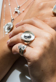 Anillo Texana, joya de plata .925 – Gabriela Sánchez