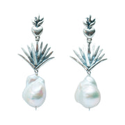Aretes Agave Rosario, joya de plata .925, con perla – Gabriela Sánchez