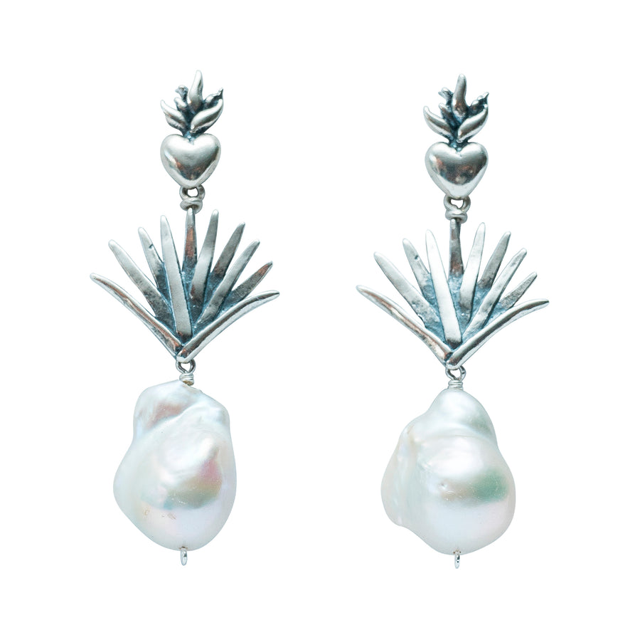 Aretes Agave Rosario, joya de plata .925, con perla – Gabriela Sánchez