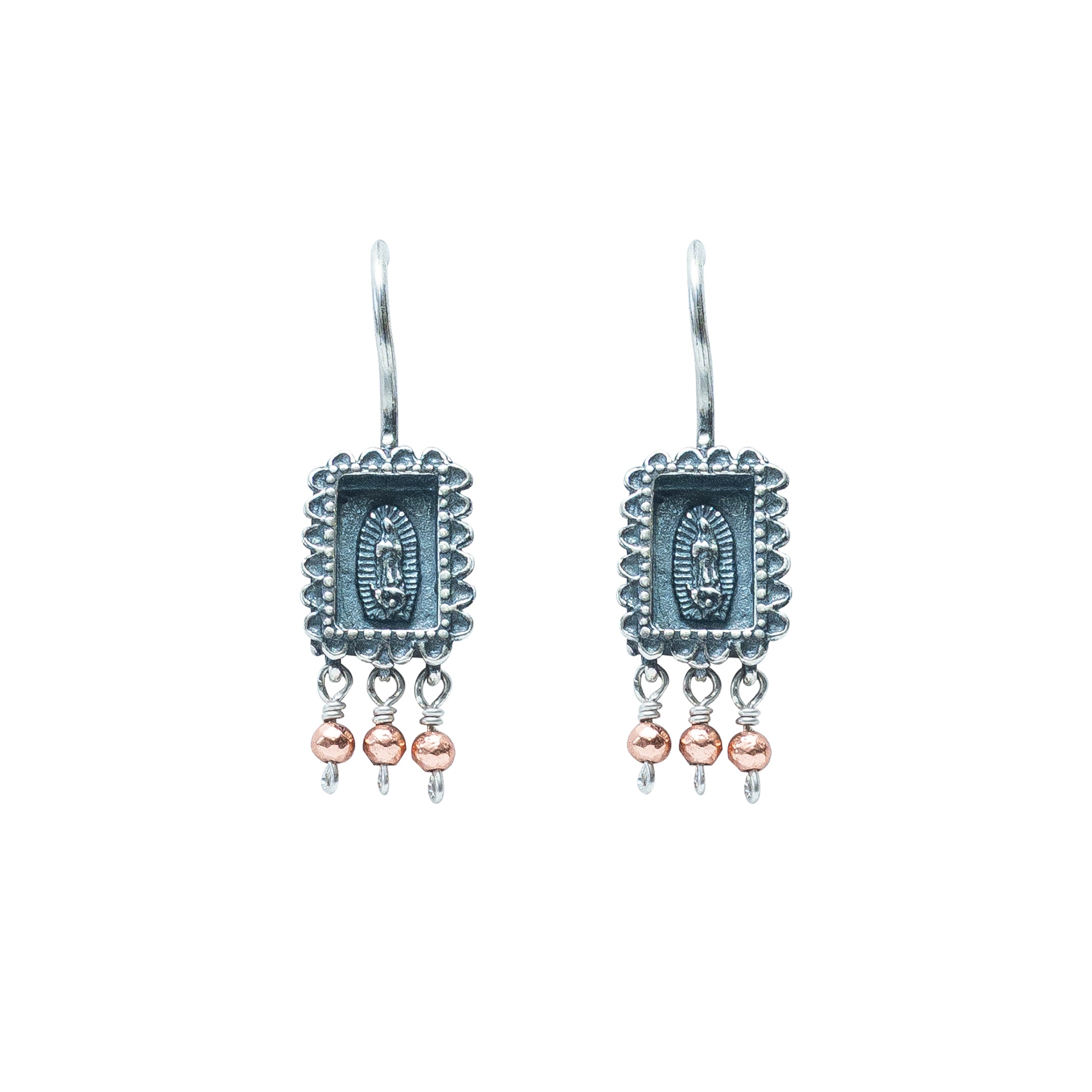 Aretes Abrazo de Madre, joya de plata .925, con hematita – Gabriela Sánchez
