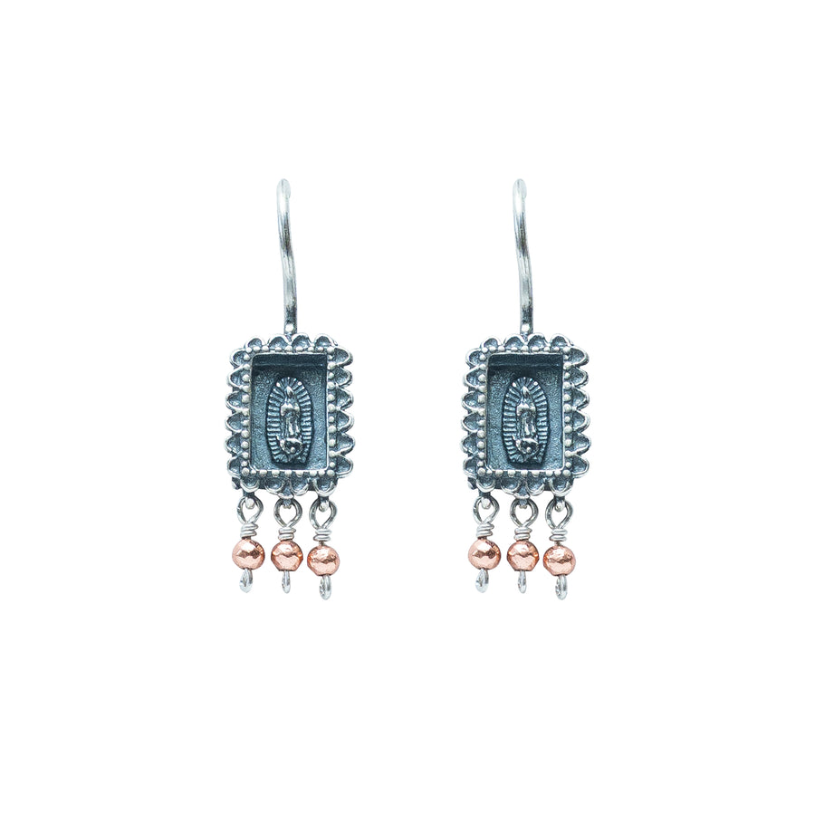 Aretes Abrazo de Madre, joya de plata .925, con hematita – Gabriela Sánchez