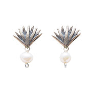 Aretes Agave Sueño 2.1 Y Gema Mini, joya de plata .925, con turmalina y perla – Gabriela Sánchez