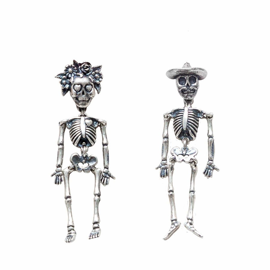 Aretes Calacas Pareja, joya de plata .925 – Gabriela Sánchez (vista 2)