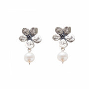 Aretes Flor Cerezo Perla, joya de plata .925 – Gabriela Sánchez (vista 2)