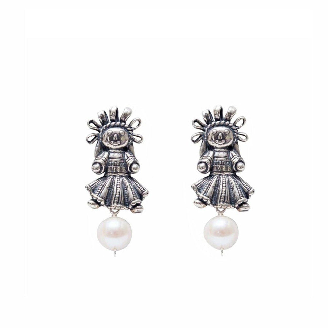 Aretes Muñeca de Listones Chica Perla, joya de plata .925 – Gabriela Sánchez (vista 2)