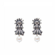Aretes Muñeca de Listones Chica Perla, joya de plata .925 – Gabriela Sánchez (vista 2)