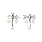 Aretes Libélula Con Gema, joya de plata .925, con lapislázuli y perla – Gabriela Sánchez
