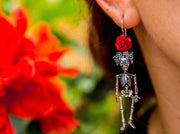 Aretes Calacas con Flor, joya de plata .925 – Gabriela Sánchez (vista 3)