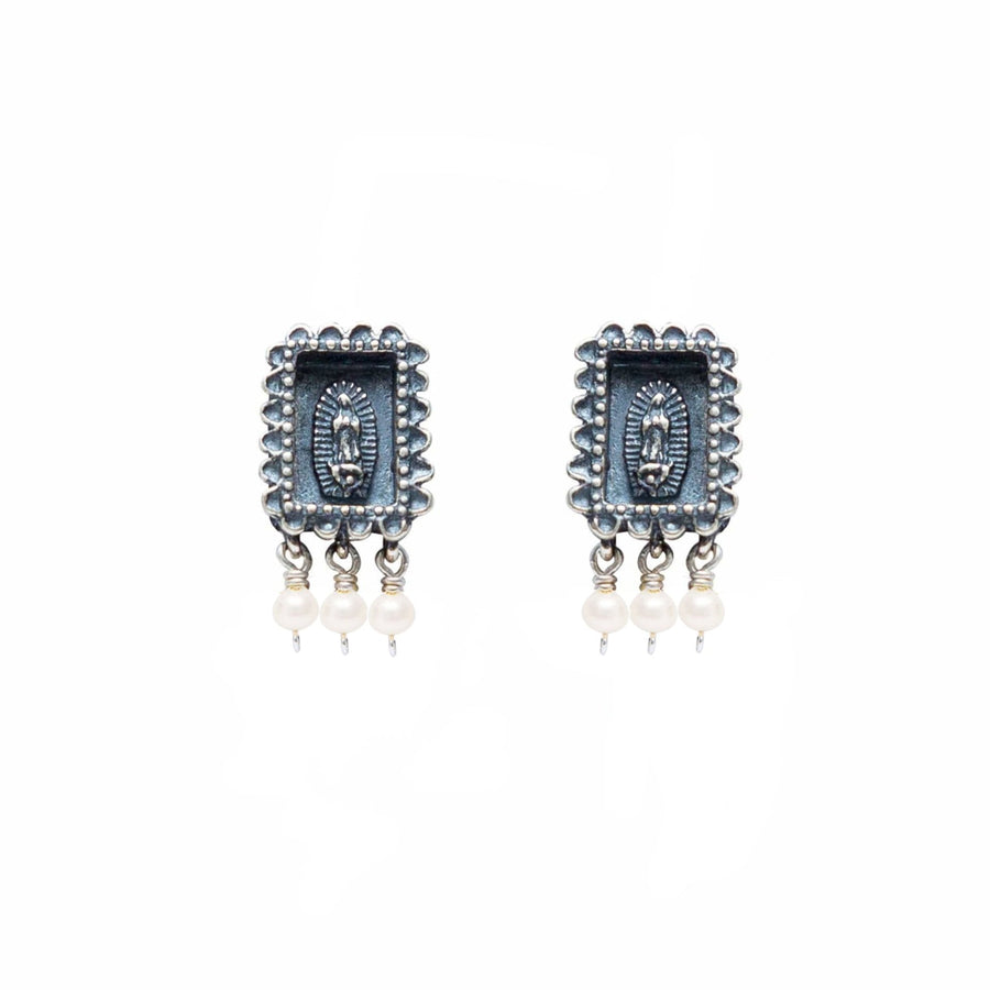 Aretes Milagrito Virgen Tres Perlas, joya de plata .925 – Gabriela Sánchez