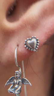 Aretes Mini Corazón Puntos, joya de plata .925 – Gabriela Sánchez