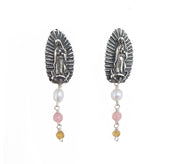 Aretes Virgen De Guadalupe, joya de plata .925, con perla y amatista – Gabriela Sánchez